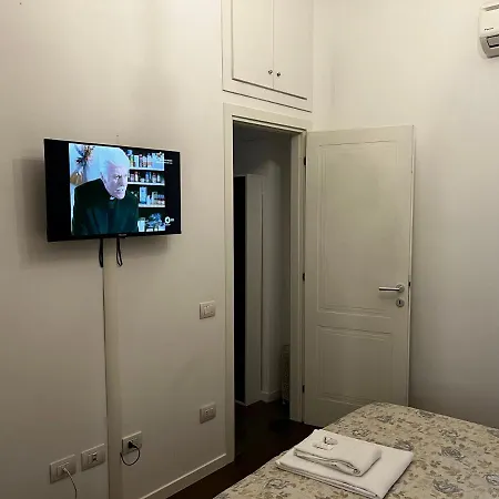Splendido Trilocale Zona Isola * Milan