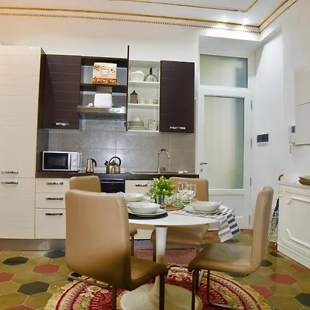 Splendido Trilocale Zona Isola Milan