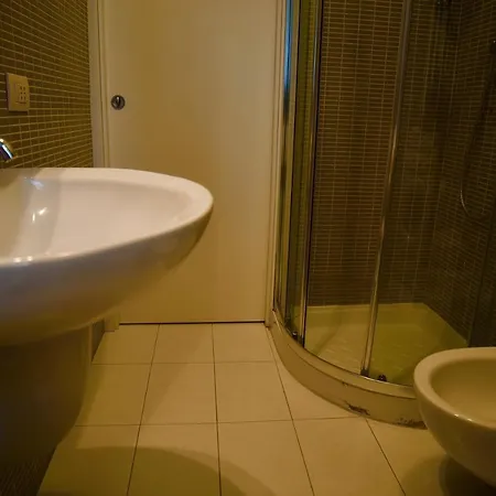 Apartment Splendido Trilocale Zona Isola Milan